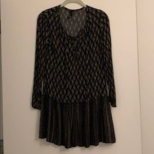 Black and white patterned dress